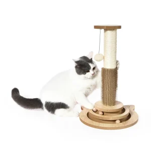 Katzenpfosten aus Holz