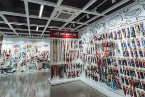 cat collar leash showroom