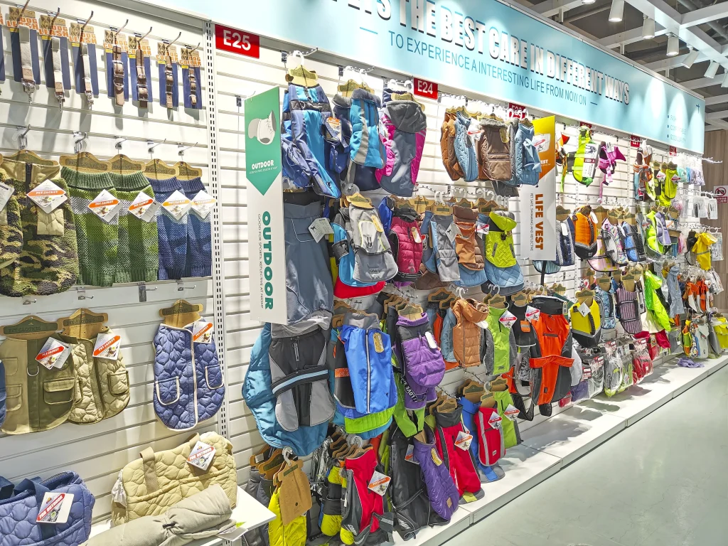 도매 개 옷 제조 업체