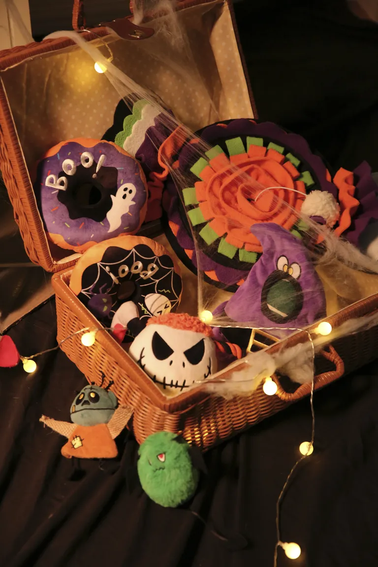 Halloween-themed Pet Toys